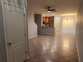 1242 Acadia Harbor Pl in Brandon, FL - Building Photo - Building Photo