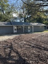 1301 E 9th St in Pittsburg, KS - Building Photo