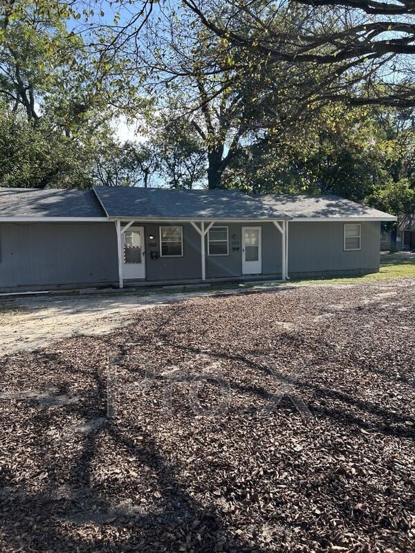 property at 1301 E 9th St