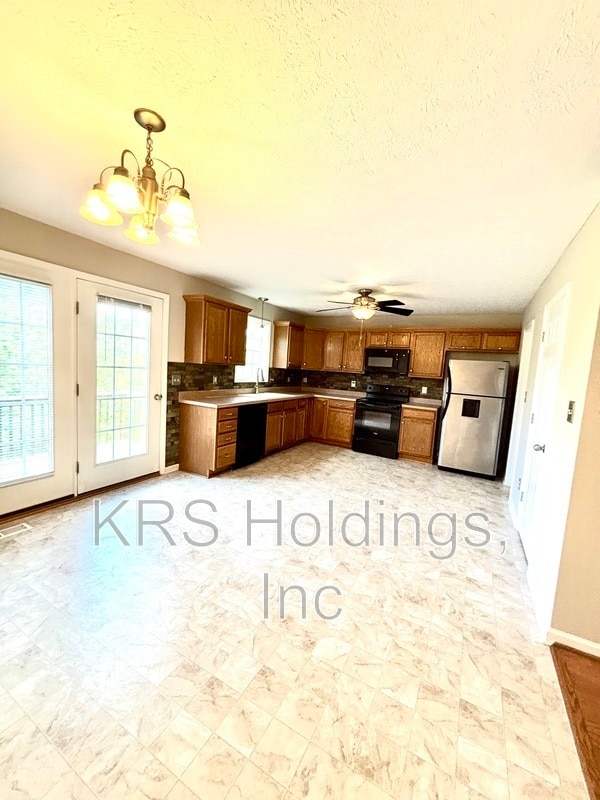 245 Northwynd Cir in Lynchburg, VA - Building Photo - Building Photo