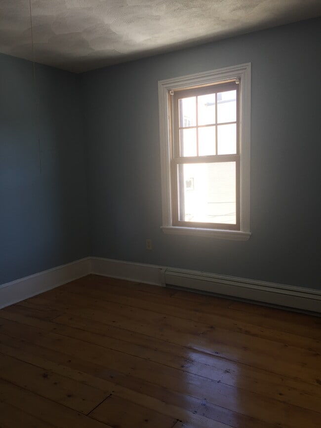 239 Bennington St in Boston, MA - Building Photo - Building Photo