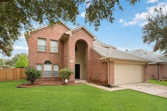 7003 Apple Oak Ct in Richmond, TX - Foto de edificio - Building Photo