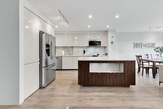4600 Connecticut Ave NW, Unit 632 in Washington, DC - Building Photo - Building Photo