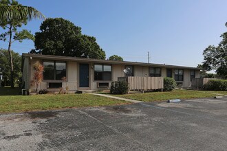 Astorwood in Stuart, FL - Building Photo - Building Photo