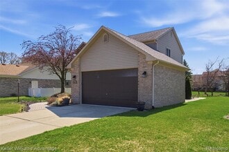 40051 Finley Dr in Canton Township, MI - Building Photo - Building Photo