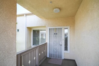 130 S Barranca Ave in West Covina, CA - Building Photo - Building Photo