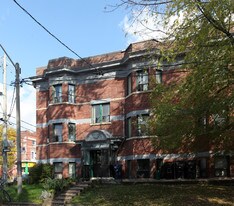 87 Wilson Park Rd in Toronto, ON - Building Photo