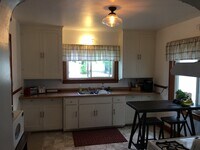 1934 S 89th St, Unit lower