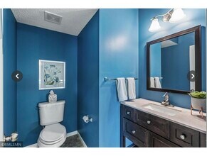 11280 Sand Castle Dr in Woodbury, MN - Building Photo - Building Photo