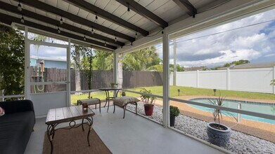 3721 Holiday Rd in Palm Beach Gardens, FL - Building Photo - Building Photo