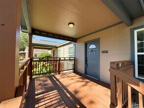 406 McPhail St in Tomball, TX - Building Photo - Building Photo