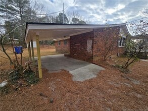 705 Dwain Dr in Fayetteville, NC - Building Photo - Building Photo