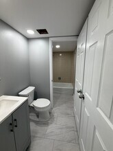 669 Briar Hill Ln in Addison, IL - Building Photo - Building Photo