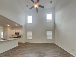 8477 Blue Violet Trl in Fort Worth, TX - Building Photo - Building Photo