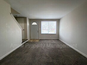 5443 Benton St in Lincoln, NE - Building Photo - Building Photo