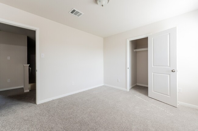 2104 Cedar Bnd Dr in Conroe, TX - Building Photo - Building Photo