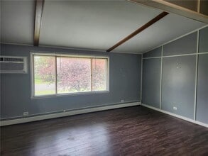 255 6th Ave NE in Hutchinson, MN - Building Photo - Building Photo