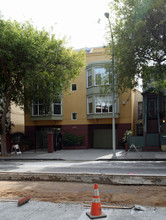 2773 Folsom St in San Francisco, CA - Building Photo - Building Photo