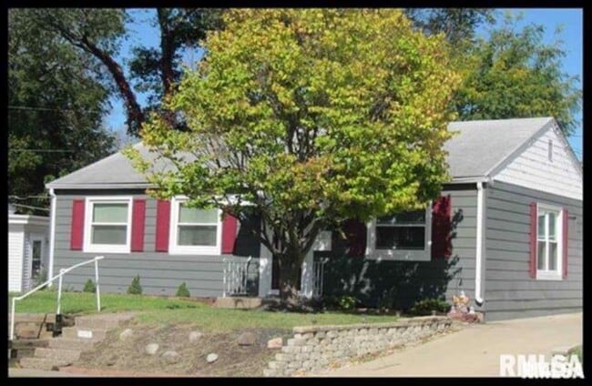 property at 950 40th St