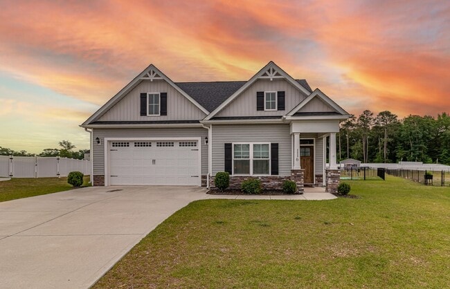 property at 116 Auburn Bay Dr
