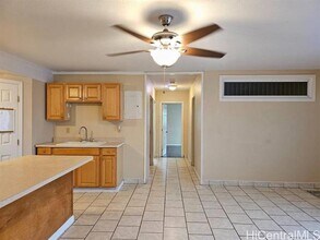 94-1041-1041 Lumikula St in Waipahu, HI - Building Photo - Building Photo