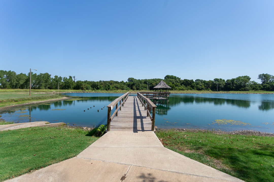 Waters Edge Apartments in Oklahoma City, OK - Building Photo