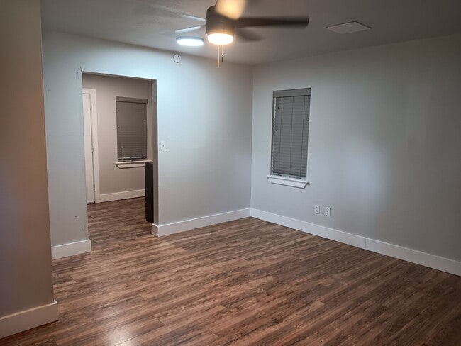 4020 Thomas Dr in Del City, OK - Building Photo - Building Photo