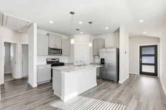 216 Shore Pointe Ct in Montgomery, TX - Foto de edificio - Building Photo