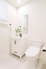 160 Quiet Grv in Irvine, CA - Building Photo - Building Photo