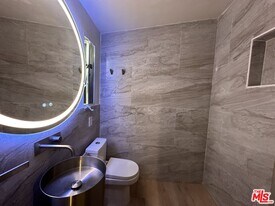 641 N Vista St in Los Angeles, CA - Building Photo