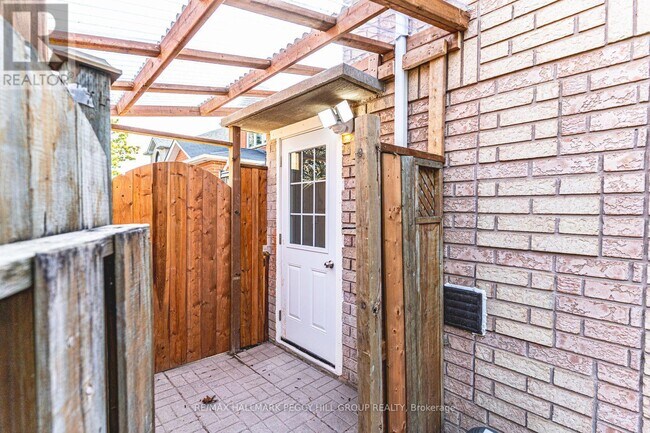 1 Shady Glen Crescent in Caledon, ON - Building Photo - Building Photo