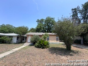 339 Como St in San Antonio, TX - Building Photo - Building Photo