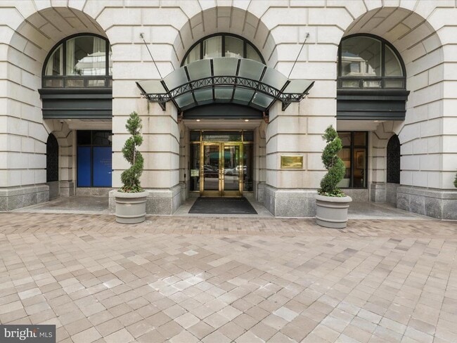 601 Pennsylvania Ave NW in Washington, DC - Building Photo - Building Photo