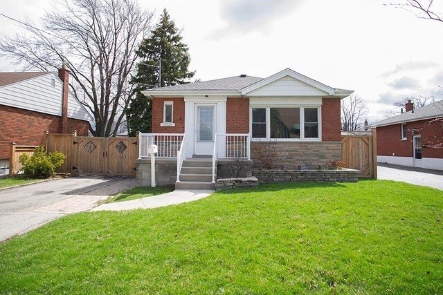 115 Clarendon Av in Hamilton, ON - Building Photo