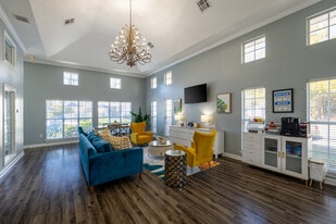 Forest Pointe in Walterboro, SC - Building Photo