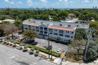 Village Del Mar Waterfront Condominiums in Miami Shores, FL - Building Photo - Building Photo