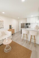 6016 NW 24th Ave in Miami, FL - Building Photo