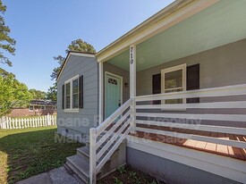 710 Locust St in Charleston, SC - Building Photo - Building Photo