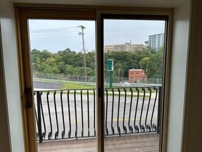 4 Lock St, Unit B in Lockport, NY - Building Photo - Building Photo