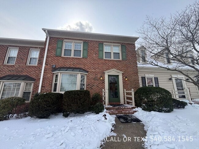 property at 3776 Kenwick Trail