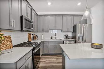 1486 Pinedale Cres NW in Atlanta, GA - Building Photo - Building Photo