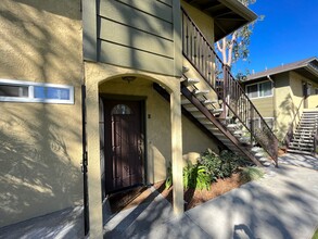 176 Avenida Descanso in Oceanside, CA - Building Photo - Building Photo