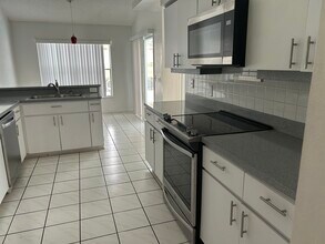 8005 Jasbow Jct in Spring Hill, FL - Building Photo - Building Photo