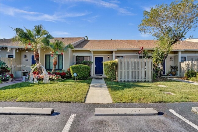 11154 NW 37th St in Sunrise, FL - Building Photo - Building Photo