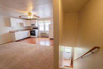 194 Cherry St in Milford, CT - Building Photo - Building Photo