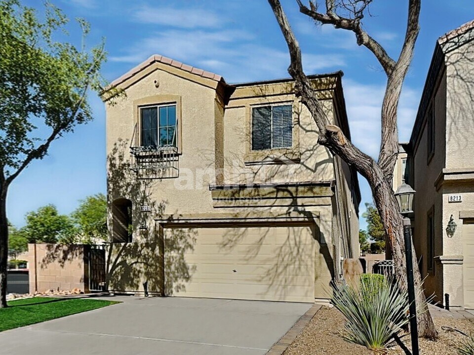 8209 Strawberry Spring St in Las Vegas, NV - Building Photo