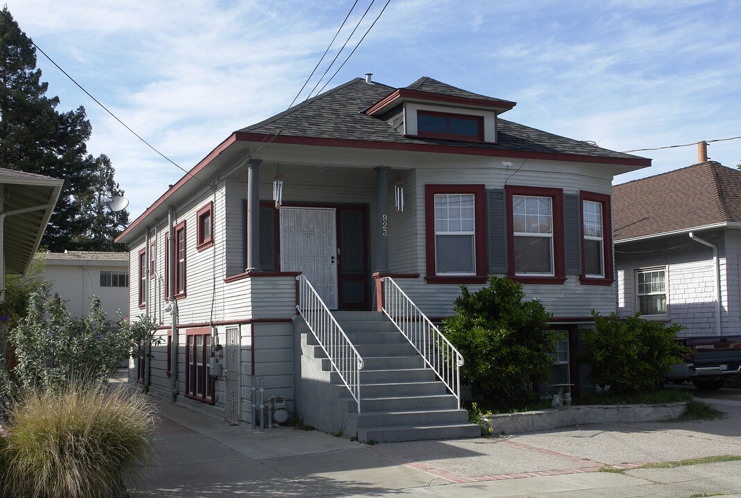 923 Walnut St in Alameda, CA - Foto de edificio