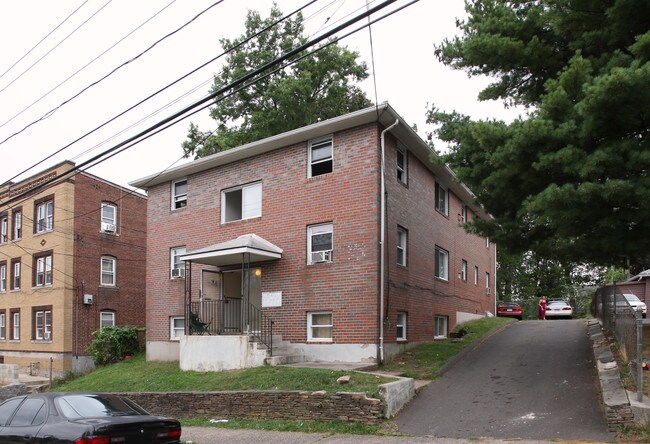 112 Willow St in New Britain, CT - Building Photo - Building Photo