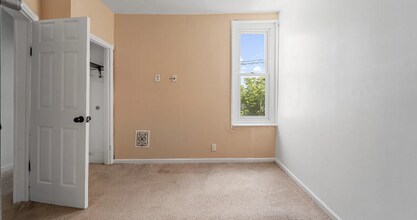 6330 Grays Ave in Philadelphia, PA - Building Photo - Building Photo