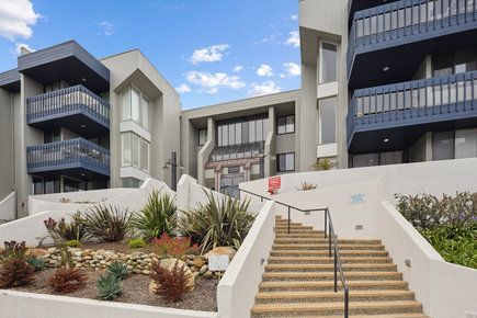property at 350 Paseo De Playa